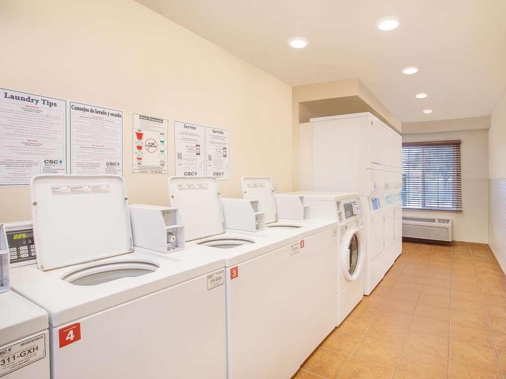 Extended Stay America Select Suites - Wichita - North Facilities photo