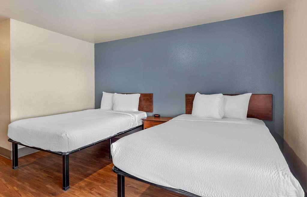 Extended Stay America Select Suites - Wichita - North Room photo